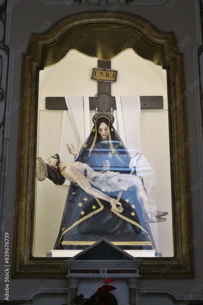 Vasto - Scultura lignea settecentesca della Pietà nella Chiesa di San Francesco di Paola