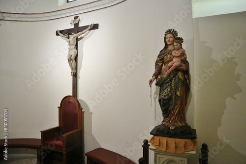 Obraz na płótnie Vasto - Scorcio della cripta della Chiesa di Santa Maria Maggiore w salonie