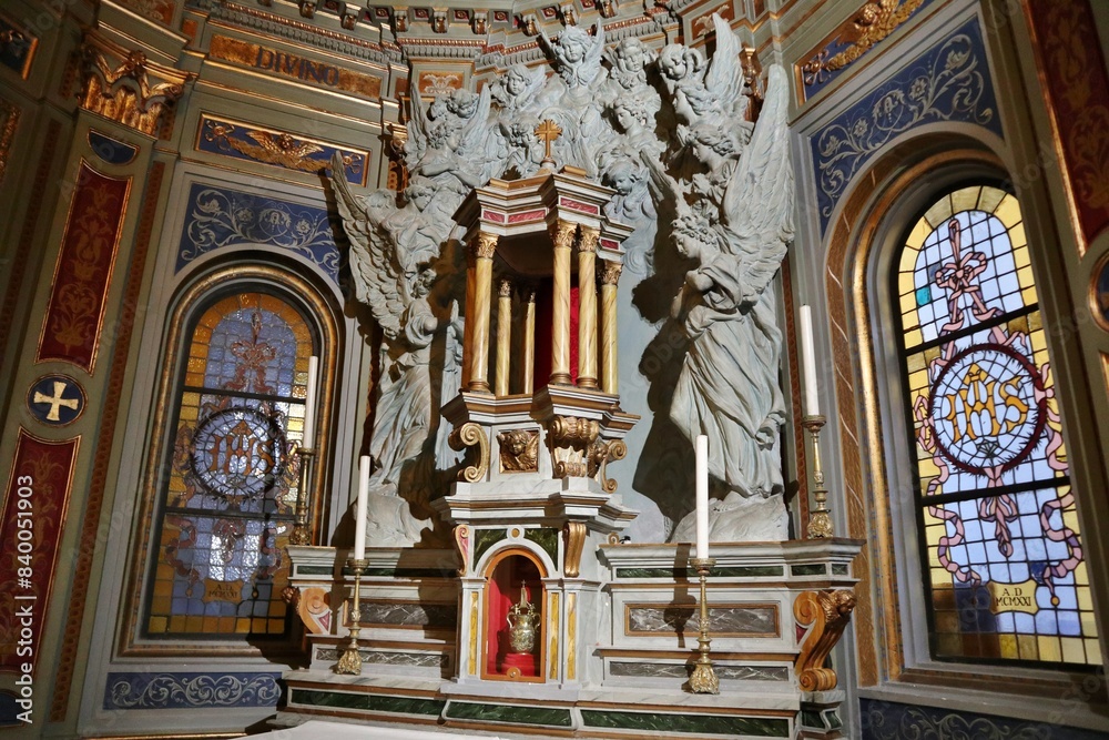 Vasto - Altare nella Cappella della Santa Spina nella Chiesa di Santa Maria Maggiore
