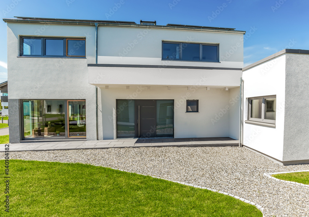 Weisses Einfamilienhaus Weisses Einfamilienhaus