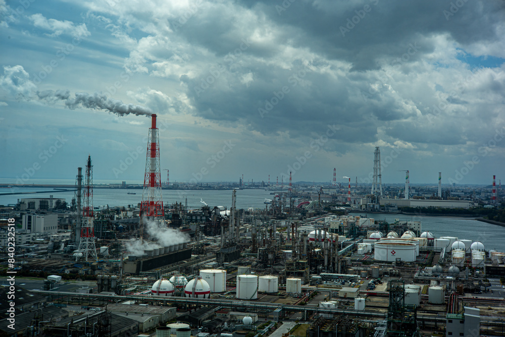 Obraz premium Industrial area along the harbor