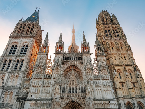 Cathédrale Notre-Dame de Rouen (Rouen Cathedral) at sunrise