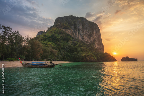 Obraz na płótnie sunset at the beach on tropical island ko poda in thailand w salonie