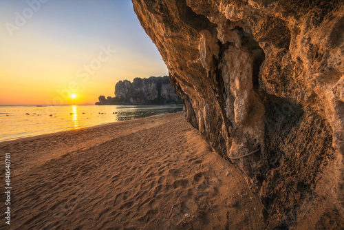 Obraz na płótnie sunset at tonsai beach on tropical island railay in krabi in thailand w salonie