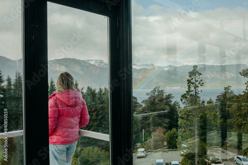 person looking the mountains