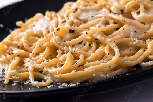 Piatto di spaghetti cacio e pepe, pasta italiana, gastronomia europea  photo