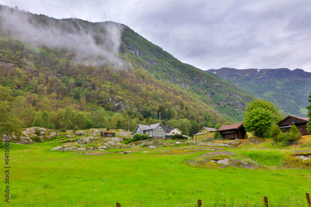 Obraz premium Norway landscape on a cloudy summer day