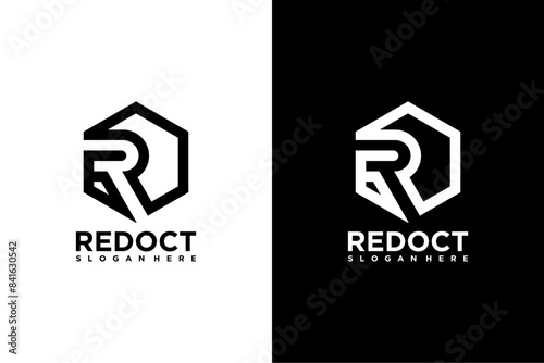 Letter r cube Geometric box logo design template