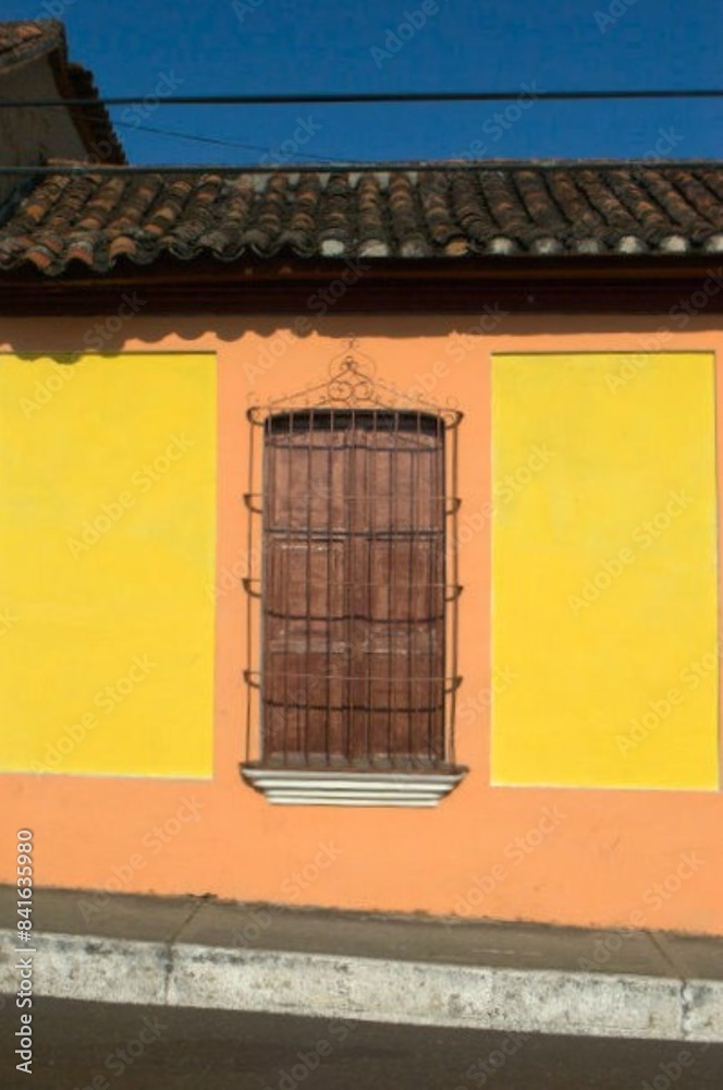 Fototapeta premium Nuestra arquitectura comprende nuestra herencia española,asi que podemos encontrar muchos ejemplos de arquitectura colonial,por supuesto otra mucho mas actual y moderna.