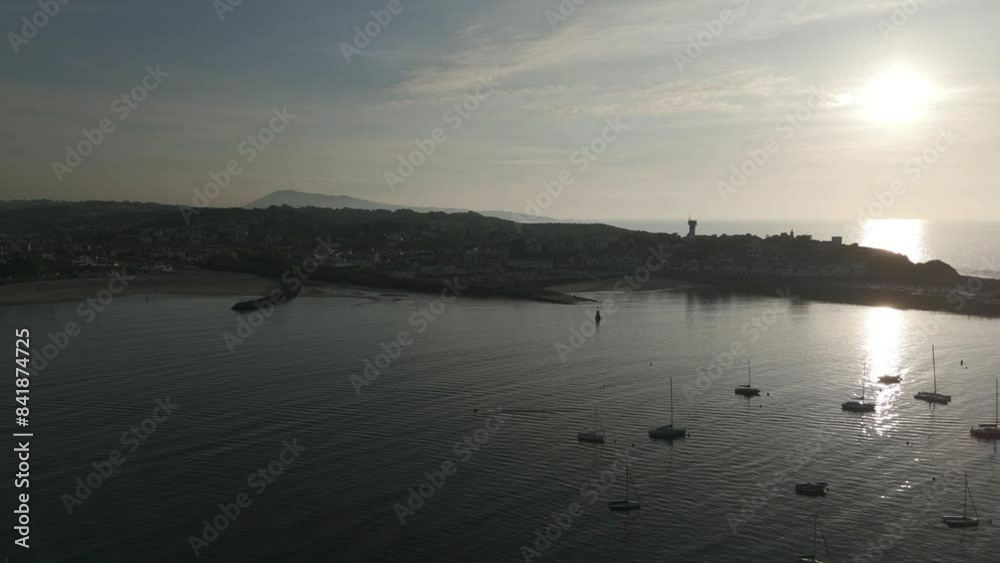 Avancée vers Ciboure et les reflets sur la mer Avancée vers Ciboure et les reflets sur la mer