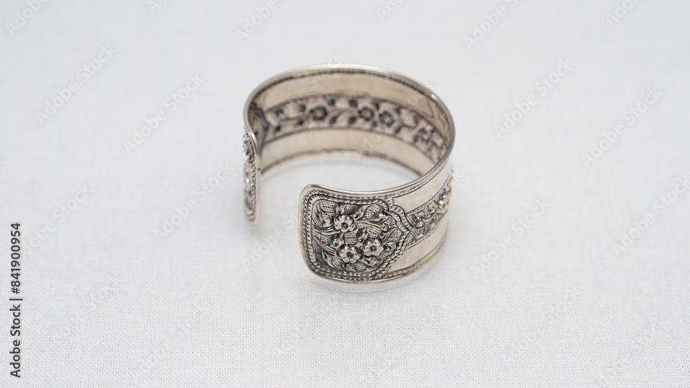 Beautiful handmade jewelry, Luxury jewelry for ladies Beautiful handmade jewelry, Luxury jewelry for ladies