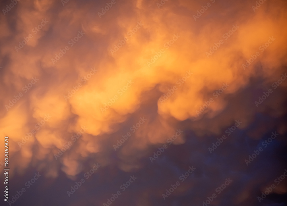 Bewölkter Abendhimmel