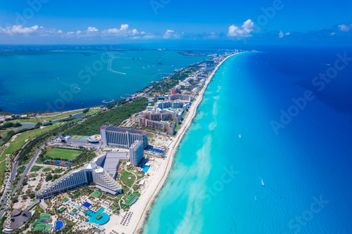 El Mirador dolphin beach, Cancun photo