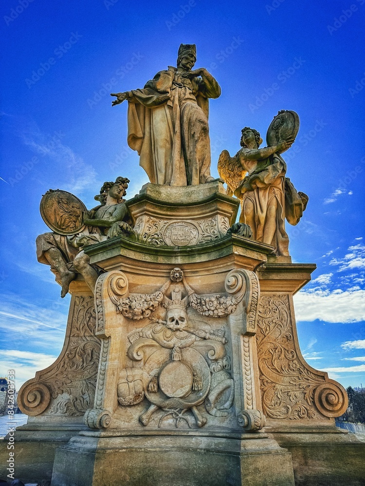 Fototapeta premium Statue on Charles Bridge in Prague