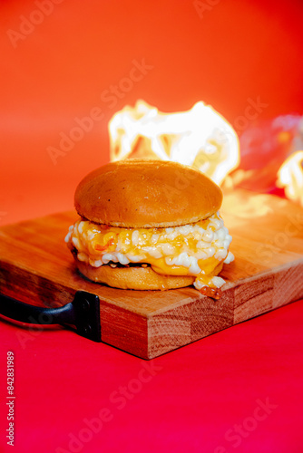 hamburguer on a plate