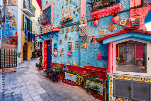 Fototapeta Naklejka Na Ścianę i Meble -  Vietri Sul Mare, Italy  Town Streets