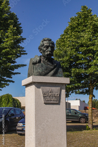 monument 