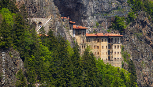 Obraz na płótnie Sumela Monastery (Turkish: Sümela Manastırı) is a Greek Orthodox monastery, in the Maçka district of Trabzon Province in modern Turkey. w salonie