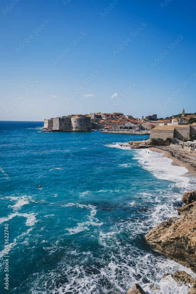 Fototapeta premium ドブロブニクの旧市街と青い海
