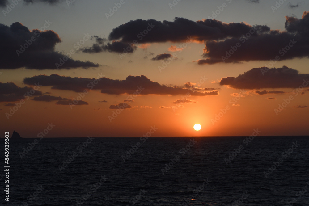 Naklejka premium SUNSET of Is.Miyake 