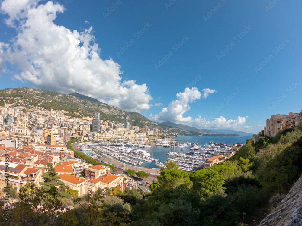 The Hercules Port is a natural bay at the foot of the ancestral rock of the princes of Monaco. It is one of the few, if not the only deep-water port of the French Riviera.
