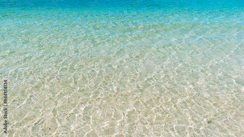 Obraz premium Clear waters on a white sand beach. Romblon Island, Philippines