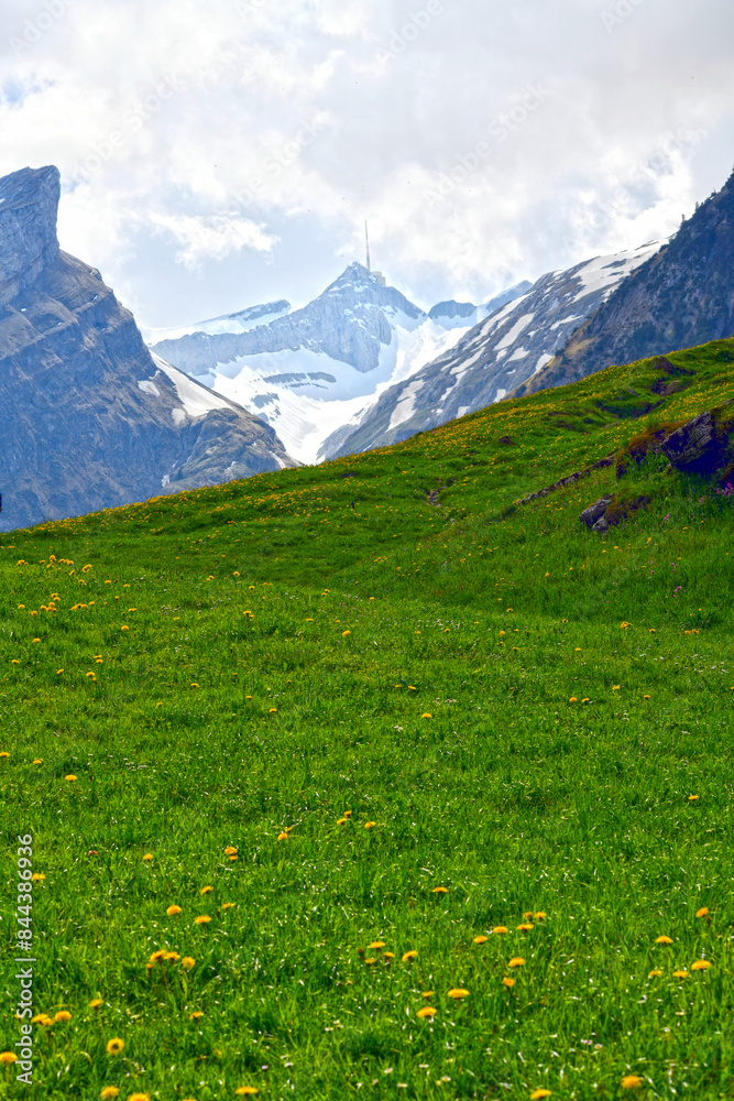 Fototapeta premium Der Säntis im Apsteingebirge, Kanton Appenzell Innerrhoden (Schweiz)