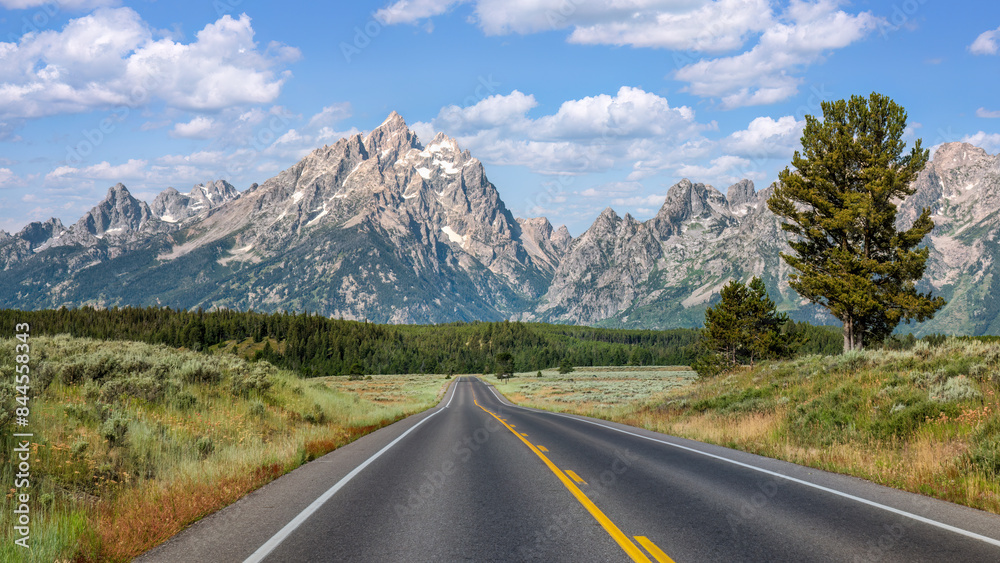 Naklejka premium Teton Park Road at Grand Teton National Park 