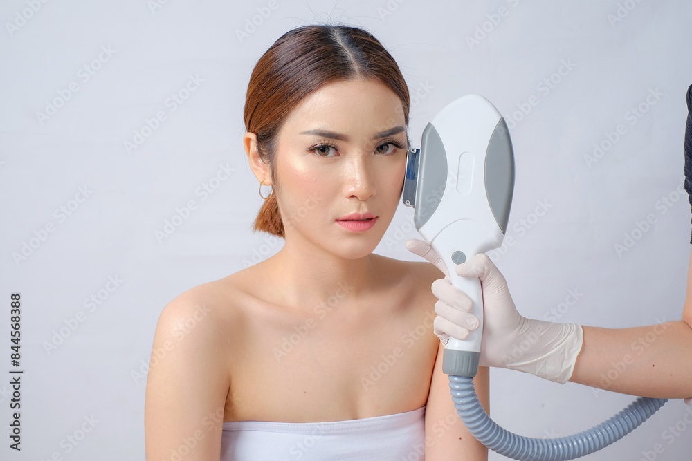 Flawless Complexion Asian IPL (Intense Pulsed Light) Session Flawless Complexion Asian IPL (Intense Pulsed Light) Session
