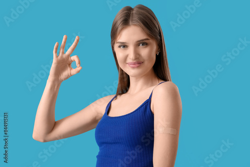 Pretty young woman with app...