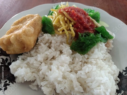 Signature dish with assorted side dishes