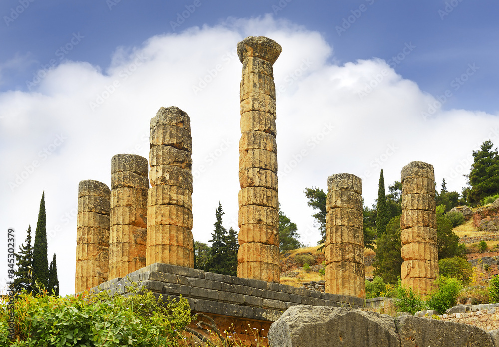 Greece Delphi – Ancient columns Appolo temple, UNESCO World Heritage Site Greece Delphi – Ancient columns Appolo temple, UNESCO World Heritage Site