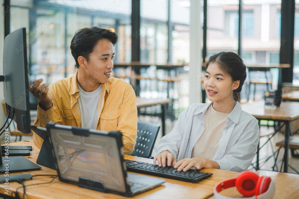 Obraz premium team programmer focuses on software development, site design, and the advancement of coding and programming technology.concepts for technological development