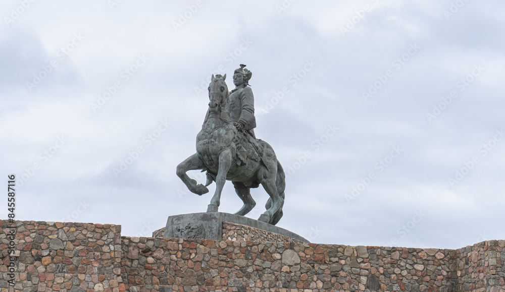 Fototapeta premium Monument to the Russian Empress to Elizaveta Petrovna, Baltiysk 