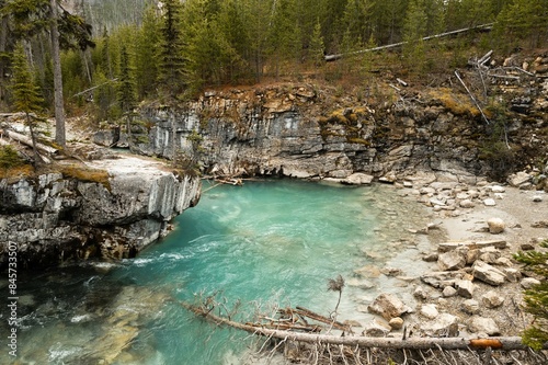 Türkisblauer Fluss und beeindruckender Canyon: Naturwunder in British Columbia, Kanada