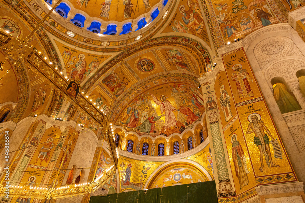 Obraz premium The Church of Saint Sava, Hram Svetog Save in Belgrade, Serbia