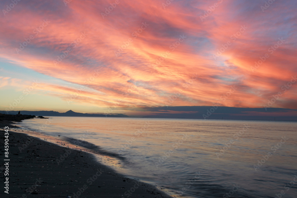 photographs of beautiful sunsets at sea