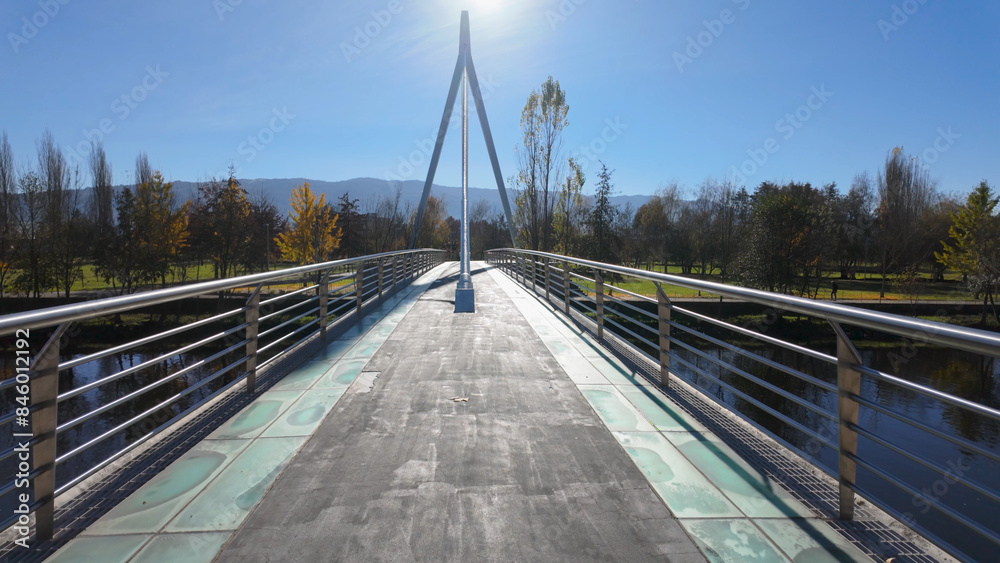 Obraz premium Tamega river city park in Chaves