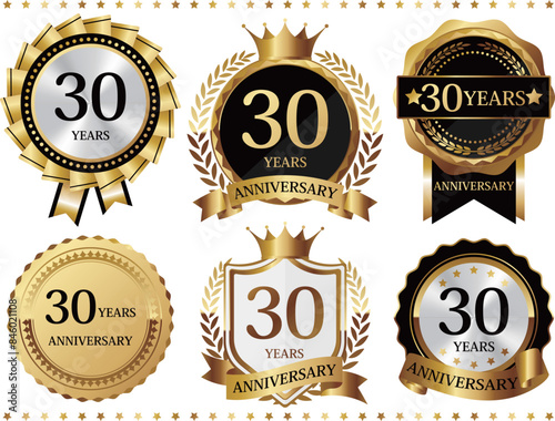 高級感のある30周年記念のエンブレムセット