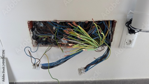 Kabel in einem Schacht