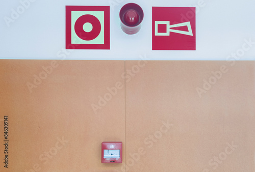 Alarm buttons and sound signaling