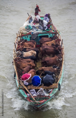 Some images can't be discribed.some moment has'nt any explanation.This captur is such kind of them.
In this picture we can see that a full of boat is on the way of a hat. photo