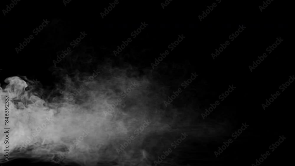 Machine à fumée blanche sur fond noir 4K 60fps
