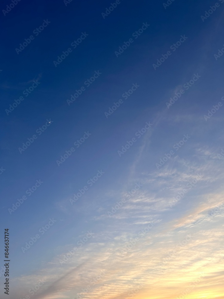 空 空