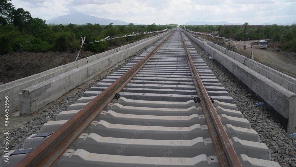 Fototapeta premium railroad tracks in the distance