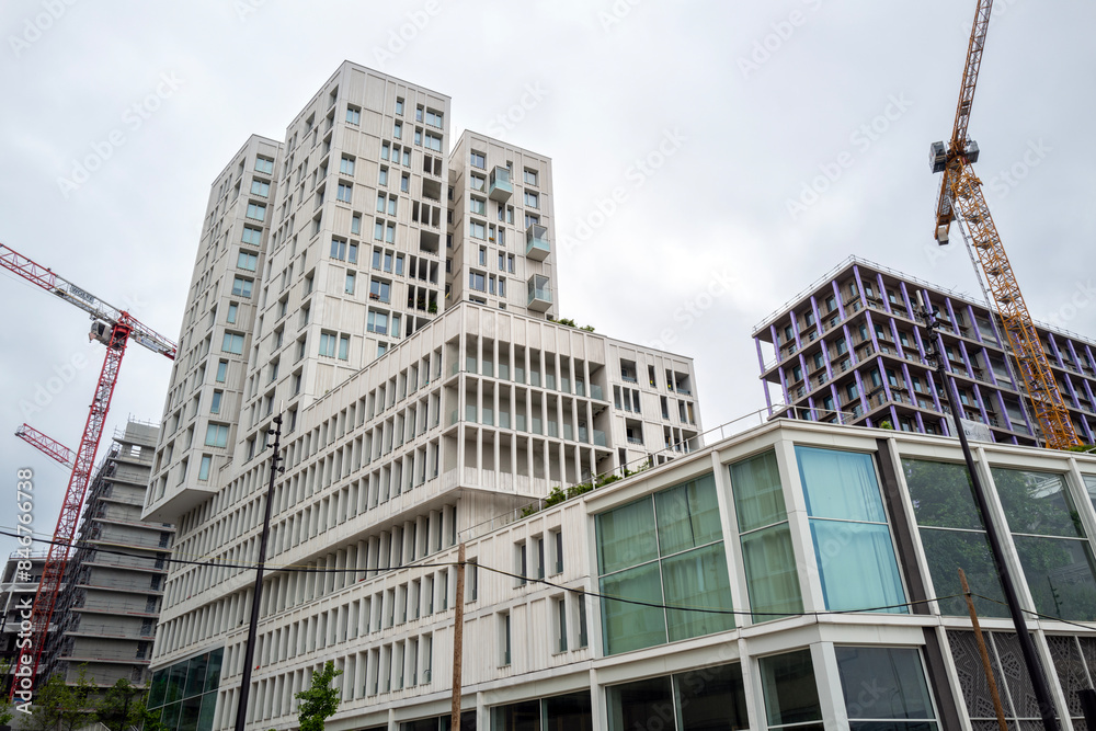 bâtiment moderne dans le treizième arrondissement de Paris en France bâtiment moderne dans le treizième arrondissement de Paris en France