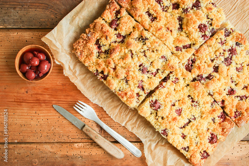 Kirschkuchen mit Streuseln Streuselkuchen mit Kirschen Blechkuchen 
