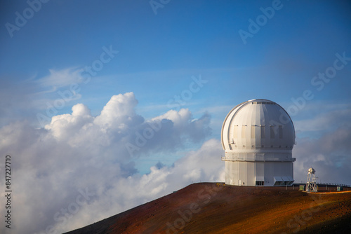 Wallpaper Mural astronomical observatory on the hill Torontodigital.ca