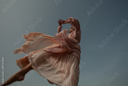 A dance in the pink dress