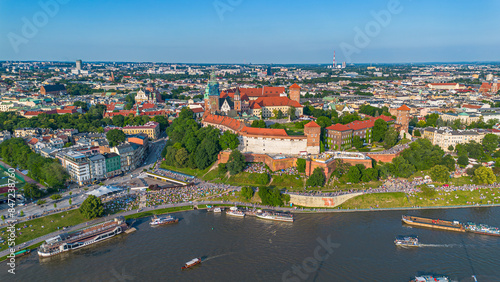 Bilde på lerret Krakow panorama with Wawel castle and Vistula river